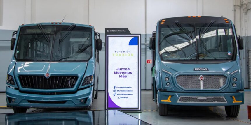 Autobuses International
