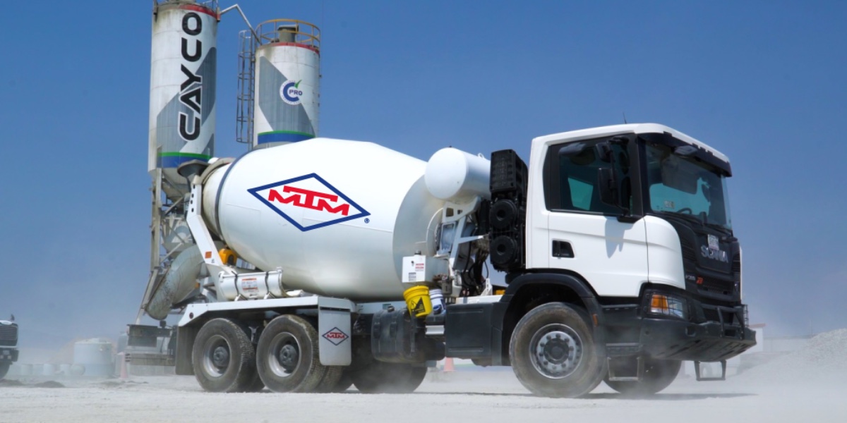 Mezcladora-U-Mixer-de-MTM-adaptada-a-un-chasis-de-Scania.-Factor-Automotor