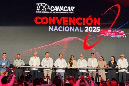 Mara-Lezama-confirma-importante-compromiso-con-el-autotransporte-de-carga-Convencion-Nacional-CANACAR-2025-Factor-Automotor