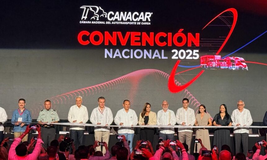 Mara-Lezama-confirma-importante-compromiso-con-el-autotransporte-de-carga-Convencion-Nacional-CANACAR-2025-Factor-Automotor