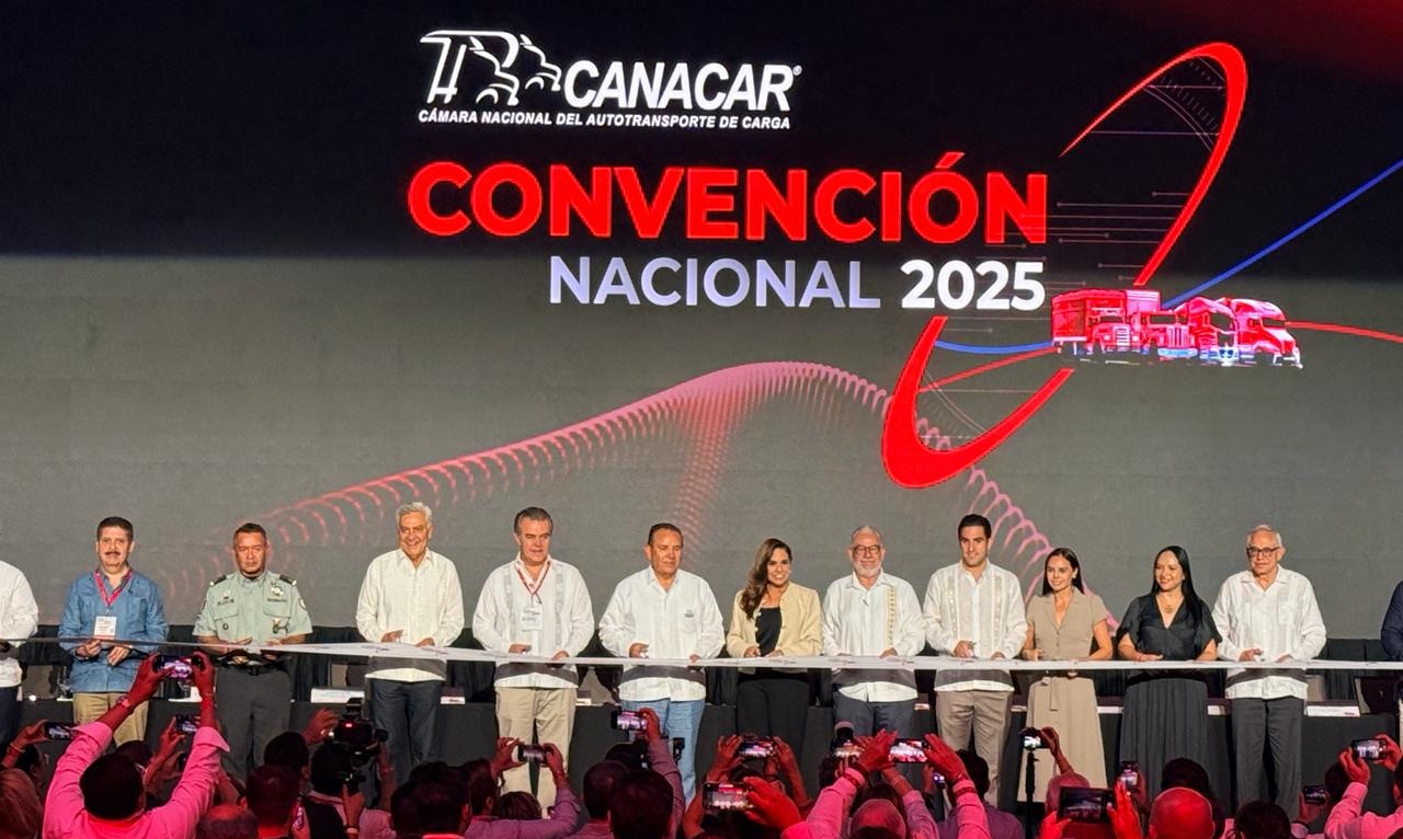 Mara-Lezama-confirma-importante-compromiso-con-el-autotransporte-de-carga-Convencion-Nacional-CANACAR-2025-Factor-Automotor