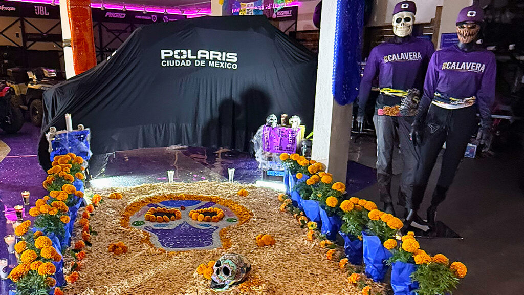 Polaris Ciudad de México – Presentación del RZR Pro S Calavera 2025 Polaris celebra el Día de Muertos con una edición exclusiva: nuevo RZR Pro S Calavera