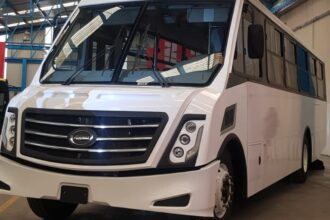 Produccion-de-autobuses-retrocede-70.6-en-septiembre-2025-Factor-Automotor