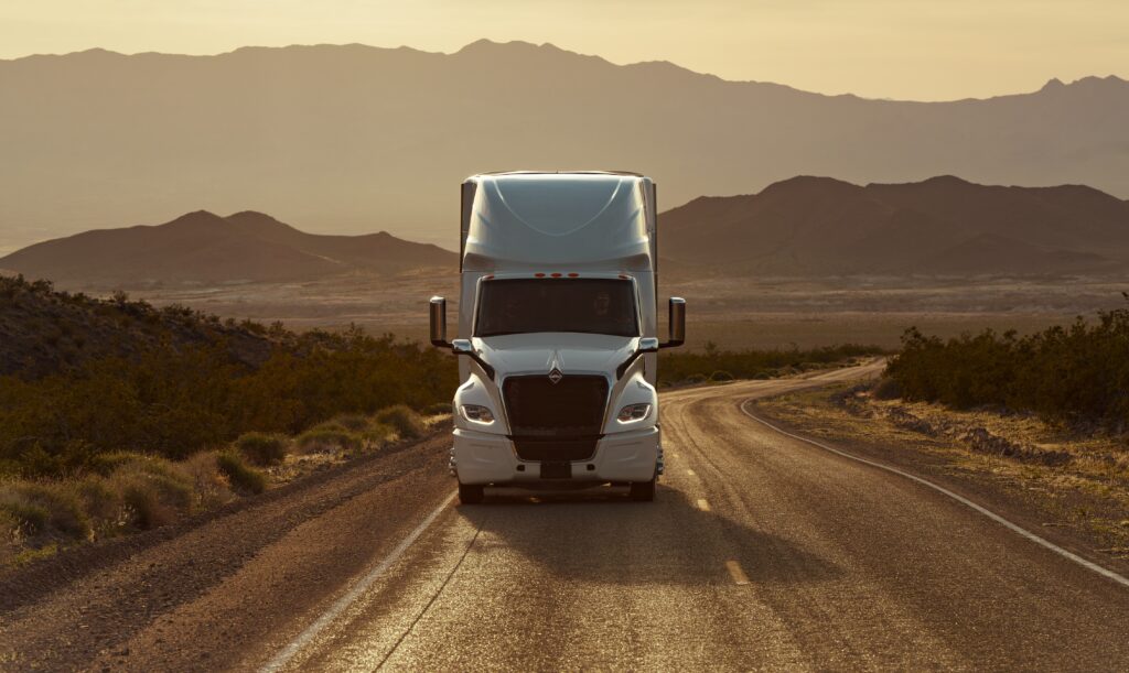 Torre-de-Control-de-International-el-mejor-aliado-de-tu-flota-Factor-Automotor