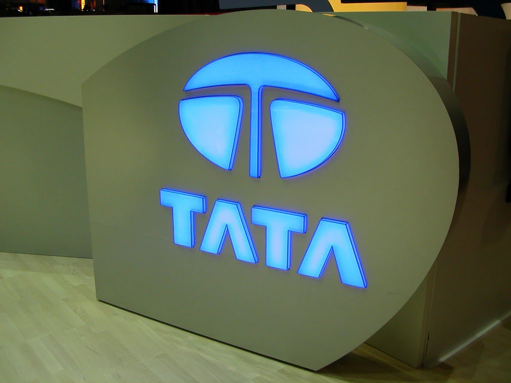 Logo de TATA Motors, que compró grupo IVECO. 