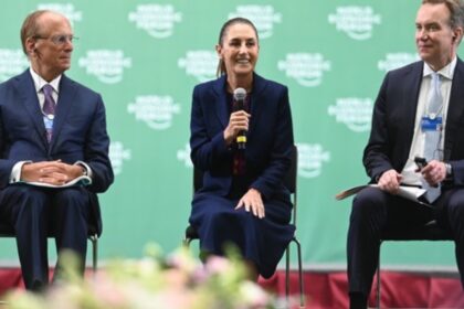 La presidenta Claudia Sheinbaum se reunió con integrantes del Foro Económico Mundial para presentar el Plan México este miércoles 8 de octubre en Palacio Nacional. Factor Automotor