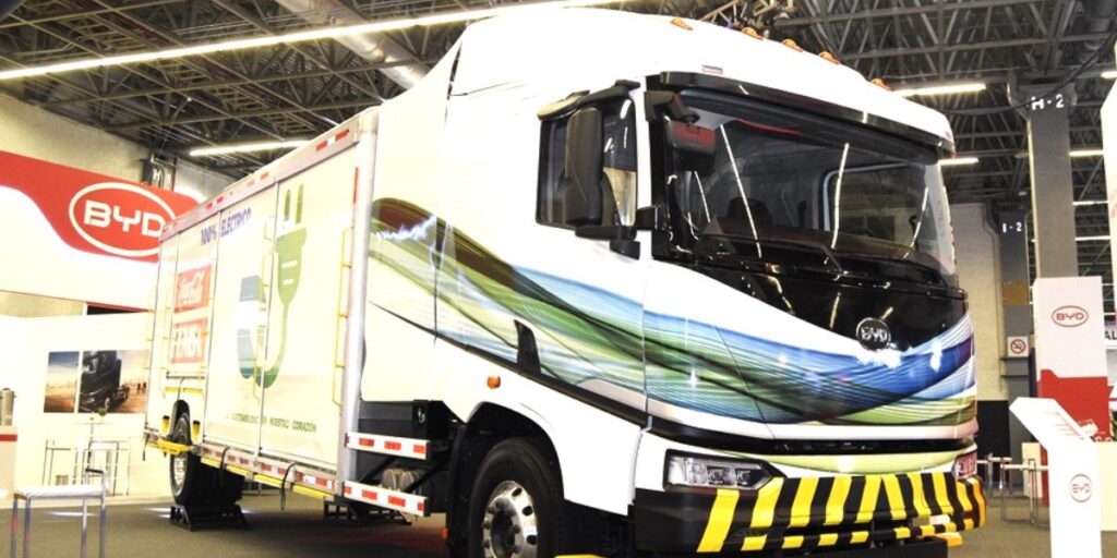 BYD Trucks presentó sus nuevos modelos eléctricos, pensados especialmente para el transporte de carga. Factor Automotor