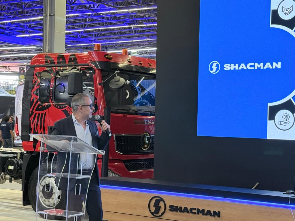 Además, de la planta, Shacman pretende abrir nuevos cinco puntos de venta. Factor Automotor