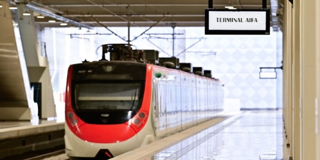 Para llegar al AIFA desde la CDMX, se deberá realizar un transbordo en Lechería. Factor Automotor