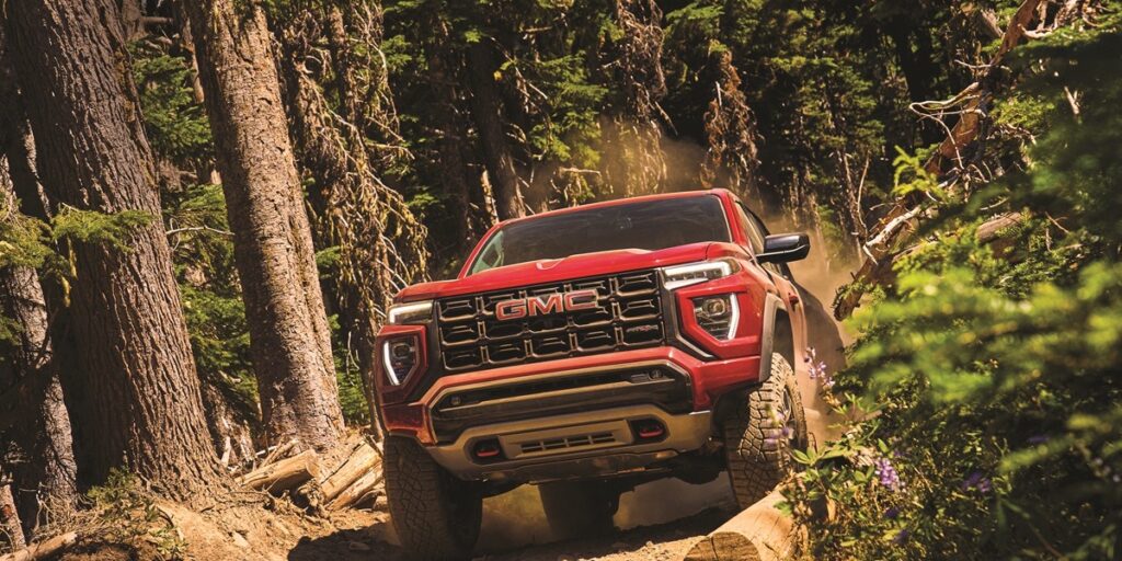 Canyon AT4X de GMC ya está disponible en México, en dos versiones que incorporan tecnología y alto rendimiento.  Factor Automotor