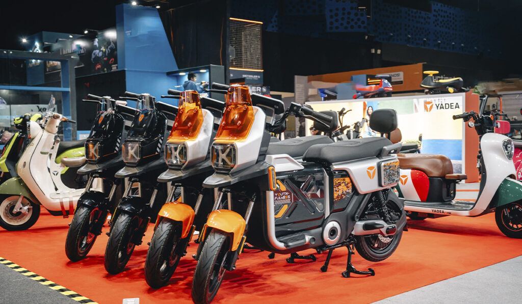 La exhibición de la GFX6, equipada con batería de grafeno TTFAR