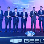 Bryan Wu director general de Geely Auto México junto a directivos durante cierre de 2025
