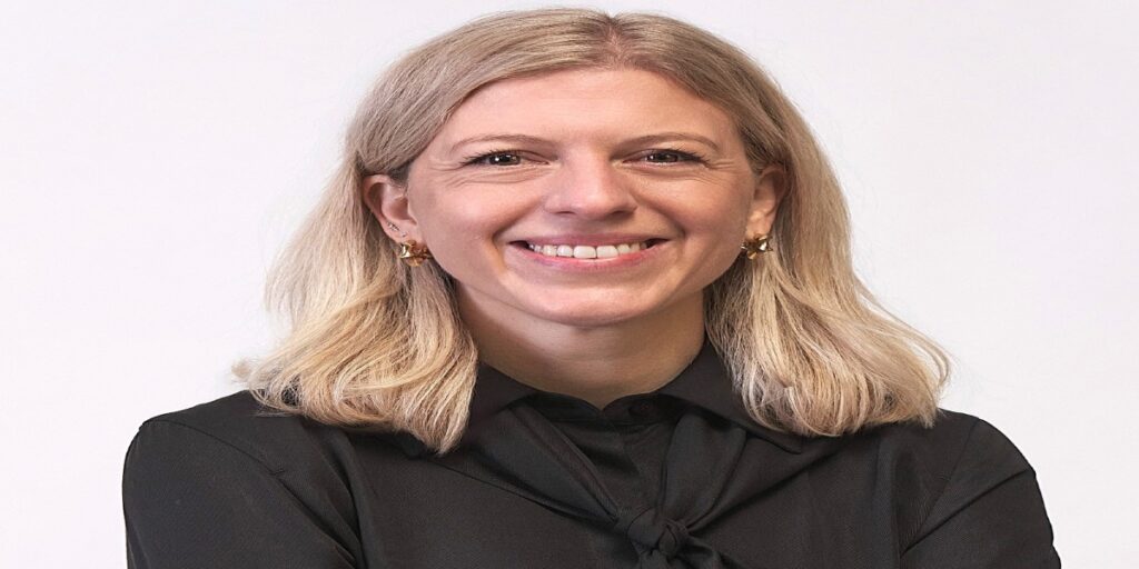 Franziska Cusumano, quien anteriormente lideraba la división, asumirá como CEO de Mitsubishi Fuso Truck and Bus Corporation en Japón.