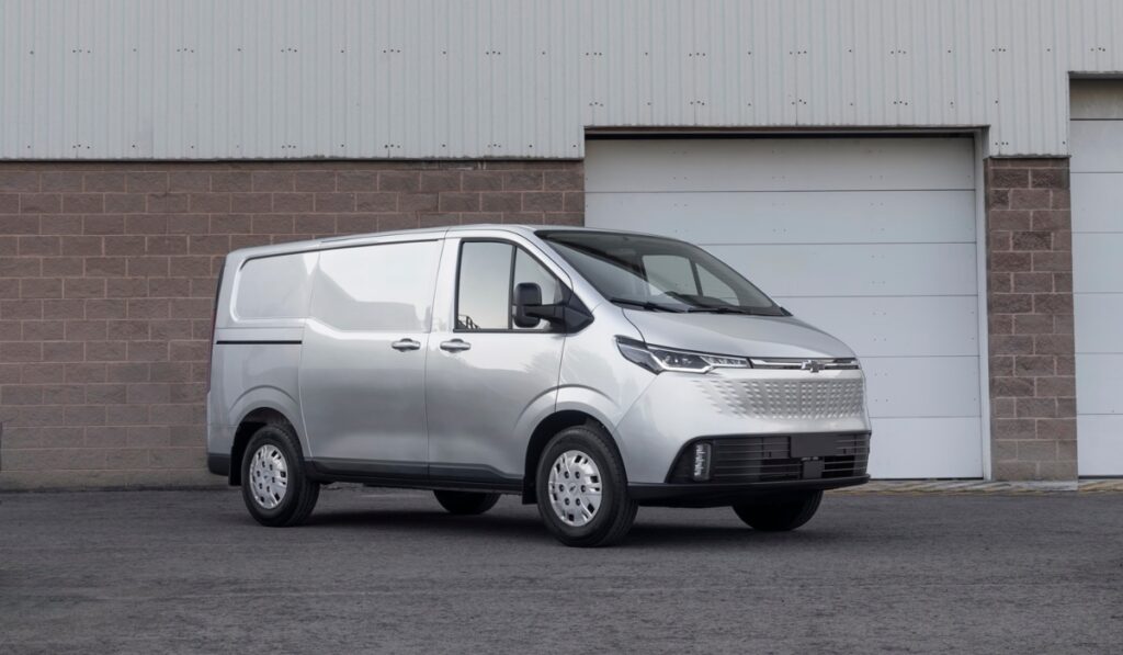 La nueva Chevrolet Express Max EV 2026 llega a México con mayor autonomía y eficiencia para flotillas comerciales.