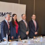 El COMCE prevé un aumento del 6.5% en exportaciones para 2026, impulsando las ventas externas en México a 700,000 millones.