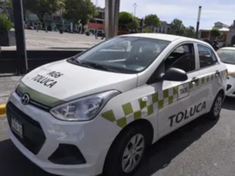 La chatarrización de taxis marca el inicio del retiro de unidades viejas de las calles del Edomex.