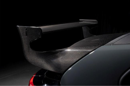 El alerón, le otorgan un toque especial, pero sobretodo mejoran su aerodinámica, incluso en los terrenos difíciles. Factor Automotor