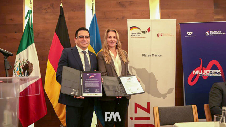 Scania-Mexico-y-GIZ-firman-importante-acuerdo-para-profesionalizar-300-mujeres-en-el-autotransporte-Factor-Automotor