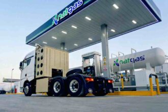 El gas natural vehicular avanza como alternativa real para el transporte de carga, ante el incremento en costos del diésel y nuevas exigencias ambientales.