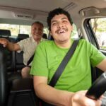 inDrive permite la negociación directa de tarifas entre pasajeros y conductores.