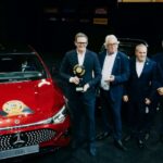 El CLA eléctrico redefine la movilidad premium, con una autonomía de hasta 792 kilómetros y arquitectura de 800 V para cargas ultrarrápidas.