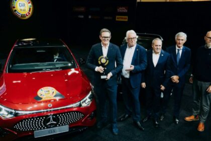 El CLA eléctrico redefine la movilidad premium, con una autonomía de hasta 792 kilómetros y arquitectura de 800 V para cargas ultrarrápidas.