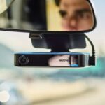 Impulsada por el procesador Qualcomm Dragonwing™ QCS6490, la IA Dashcam Plus puede ejecutar más de 30 modelos de IA de forma simultánea.