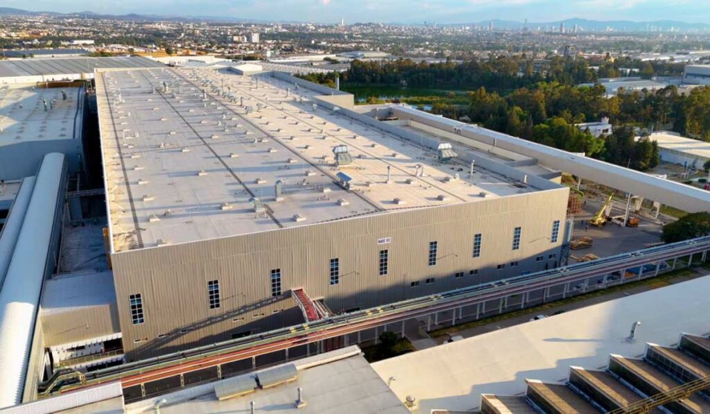 Escuelas del Futuro 2026 busca transformar escuelas públicas cercanas a las plantas de Volkswagen de México.