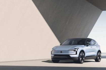 Aviso para propietarios de Volvo EX30 años 2024 y 2025. Como medida preventiva de seguridad