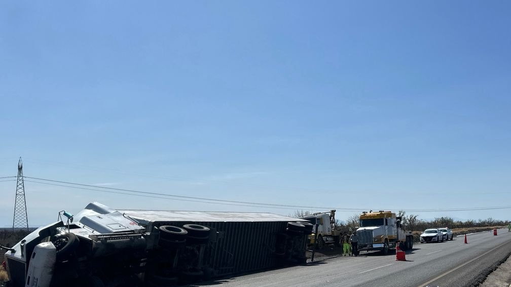 Se reporta accidente vial en la carretera Monclova-Piedras Negras. Factor Automotor