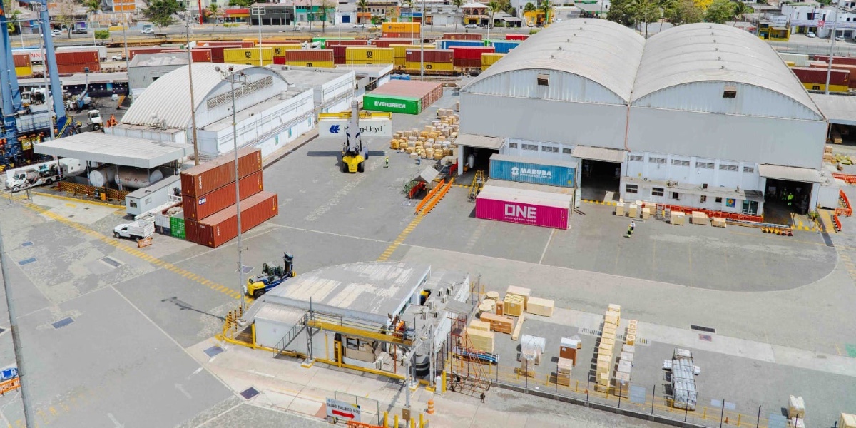Nuevo Patio de Hutchison Ports Factor Automotor