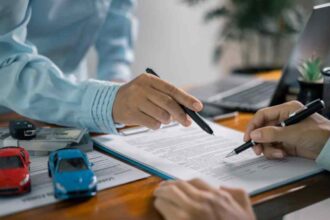 Las autofinancieras afiliadas a la AMDA aumentaron 31% sus adjudicaciones en enero de 2026, pese a la caída en contratos.