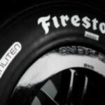 Los compuestos Firehawk incorporan materiales renovables y reciclados sin comprometer el rendimiento en pista.