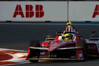 Nissan Fórmula E afronta un fin de semana clave en las carreras nocturnas de Yeda.