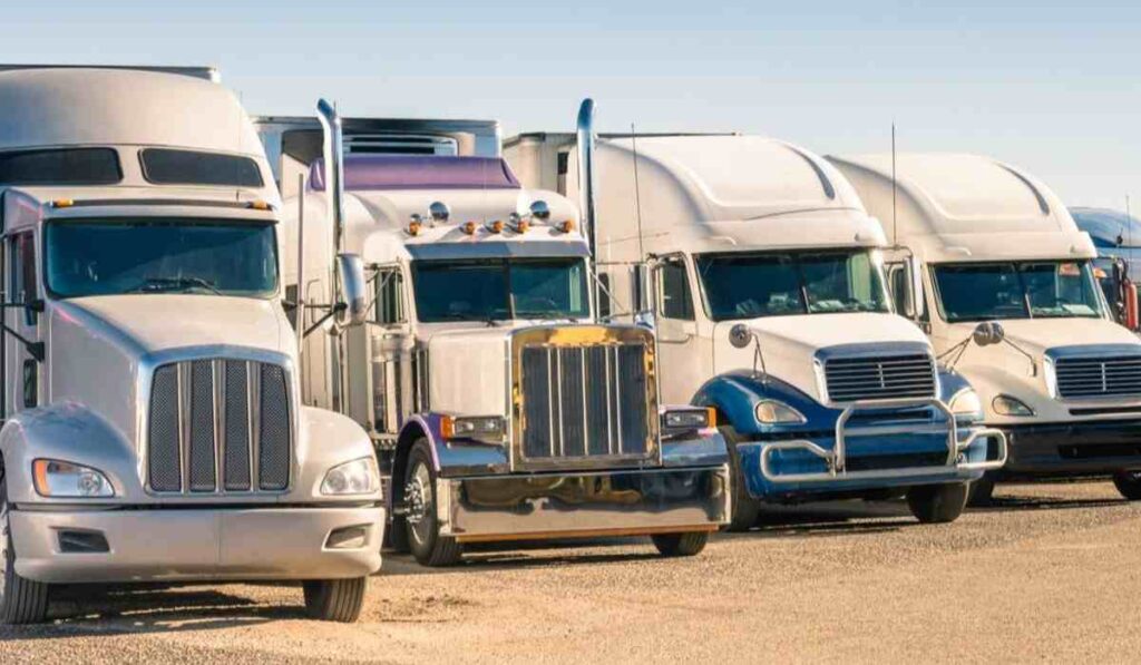 Camiones y autobuses nuevos muestran menor ritmo de fabricación al inicio del año.
