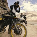 Rodar en pareja también implica responsabilidad: especialistas de Royal Enfield recuerdan la importancia del equipo de protección en cada salida.
