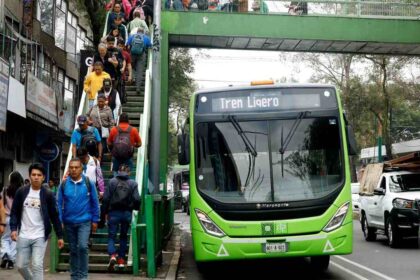 El transporte público urbano movilizó 247.5 millones de pasajeros en diciembre, informó el Instituto Nacional de Estadística y Geografía.