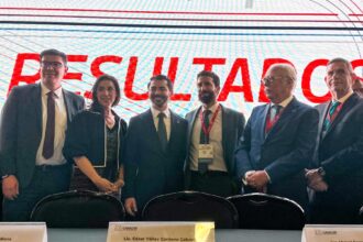 Augusto Ramos rinde protesta como presidente de la CANACAR