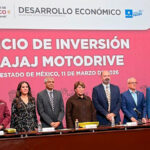 Autoridades del Gobierno del Estado de México y directivos de Bajaj Motodrive durante el anuncio de inversión de 145 millones de dólares para construir una nueva planta ensambladora de motocicletas en Toluca Factor automotor