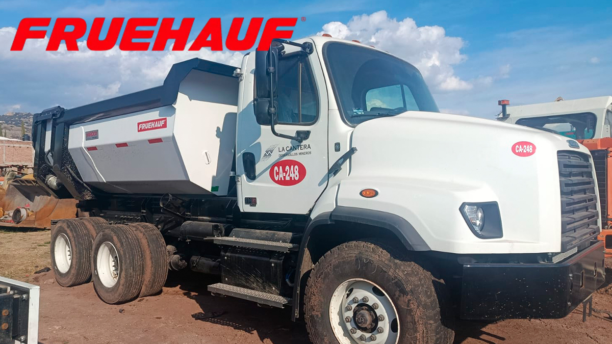 Mas-de-70-volteos-Fruehauf-para-mineria-operan-en-Grupo-La-Cantera-Factor-Automotor