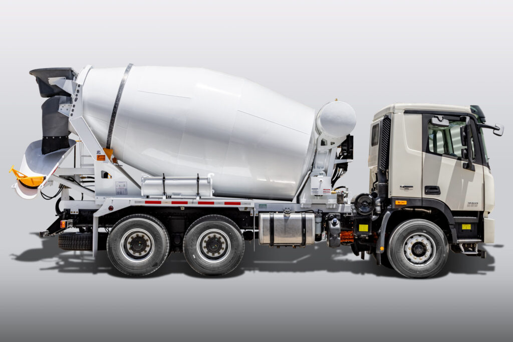 La mezcladora UMixer de MTM tiene capacidad para 8m3 y ofrece una mezcla homogénea a sólo 70 revoluciones. Factor Automotor