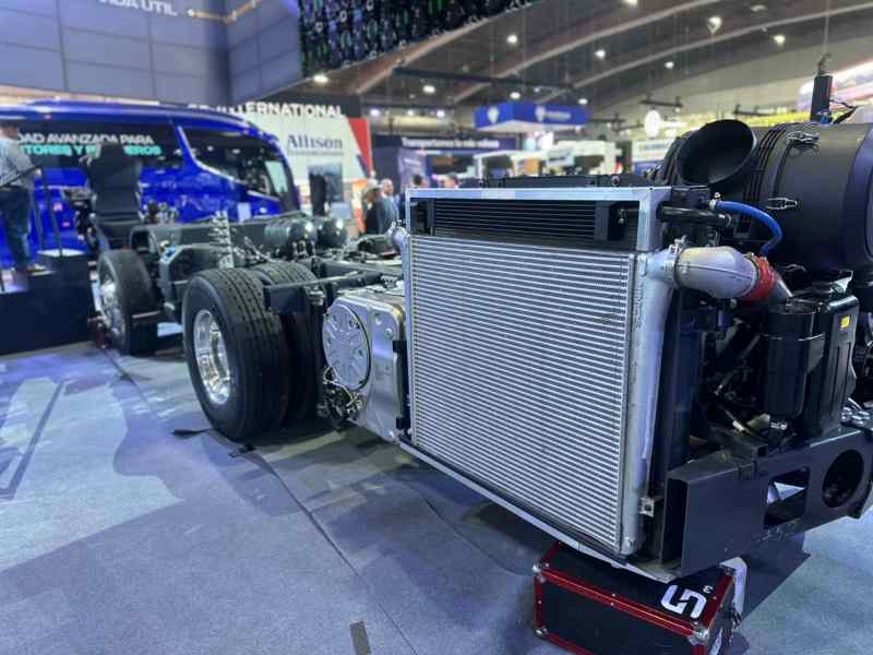 El chasis Scania Super incorpora mejoras en el tren motriz y sistemas de asistencia al conductor para fortalecer la seguridad y el desempeño en ruta.