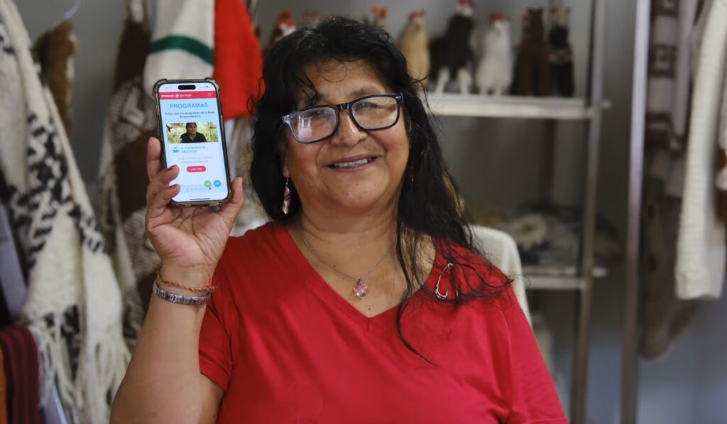 Mujeres emprendedoras en México fortalecen sus habilidades digitales y financieras para impulsar sus negocios y avanzar hacia una mayor autonomía económica.