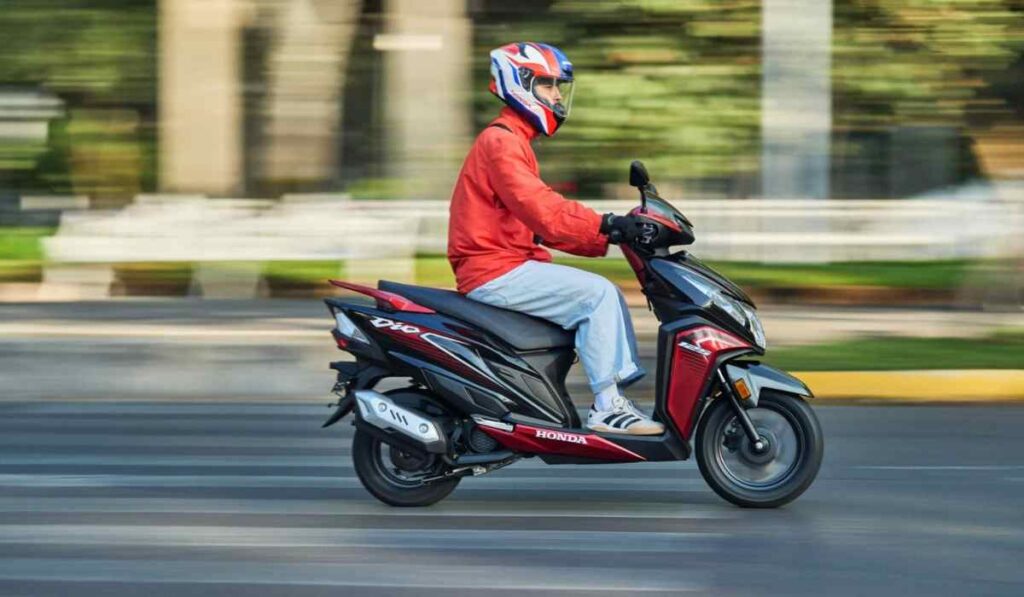 Honda renueva la DIO125 2026 con más eficiencia y tecnología para la ciudad.
