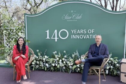 Directivos de Mercedes-Benz presentan la estrategia de crecimiento en México rumbo a 2026, con énfasis en innovación y experiencia del cliente.