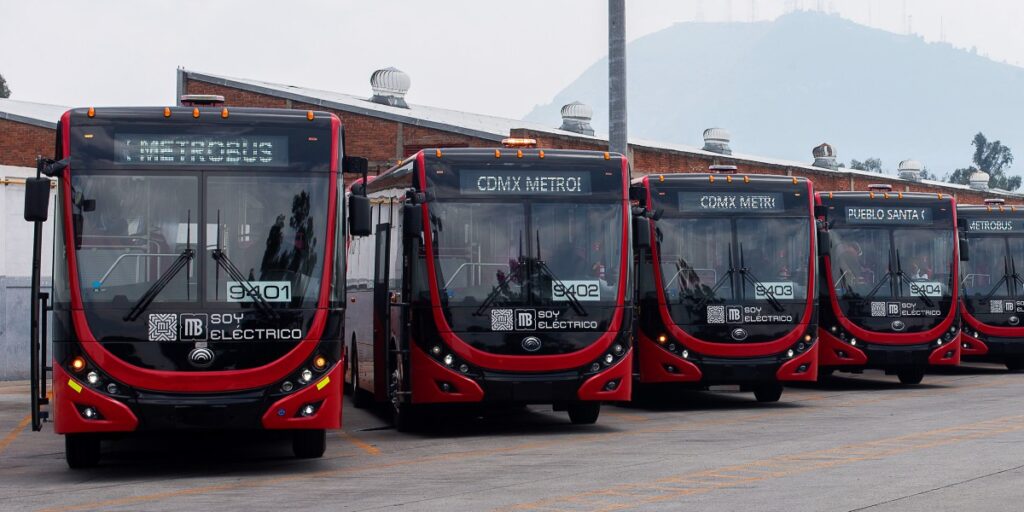 El transporte público es encargado de realizar el 30% de los traslados en ciudades. Factor Automotor