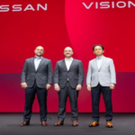 (Cent.) Iván Espinosa, CEO de Nissan fue el encargado de presentar el nuevo plan “Inteligencia de Movilidad para la Vida Diaria”. Factor Automotor