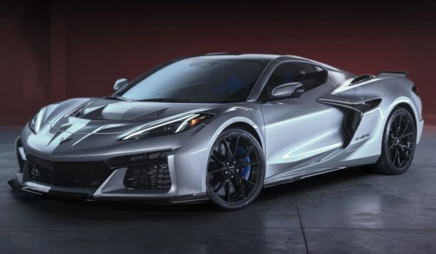 El Chevrolet Corvette 2026 llega a México con más potencia, tecnología y un diseño renovado.