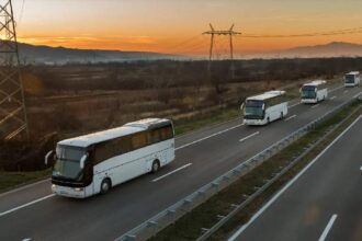El mantenimiento adecuado de una flotilla reduce costos operativos y mejora la eficiencia en la carretera