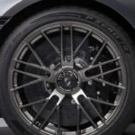 Pirelli desarrolla el P Zero R a la medida del Porsche 911 Turbo S, llevando el alto rendimiento a un nuevo nivel.
